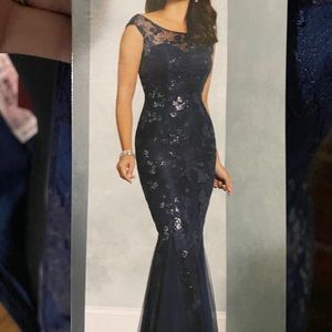 Alfred Angelo 9059  NWT. Sz 12